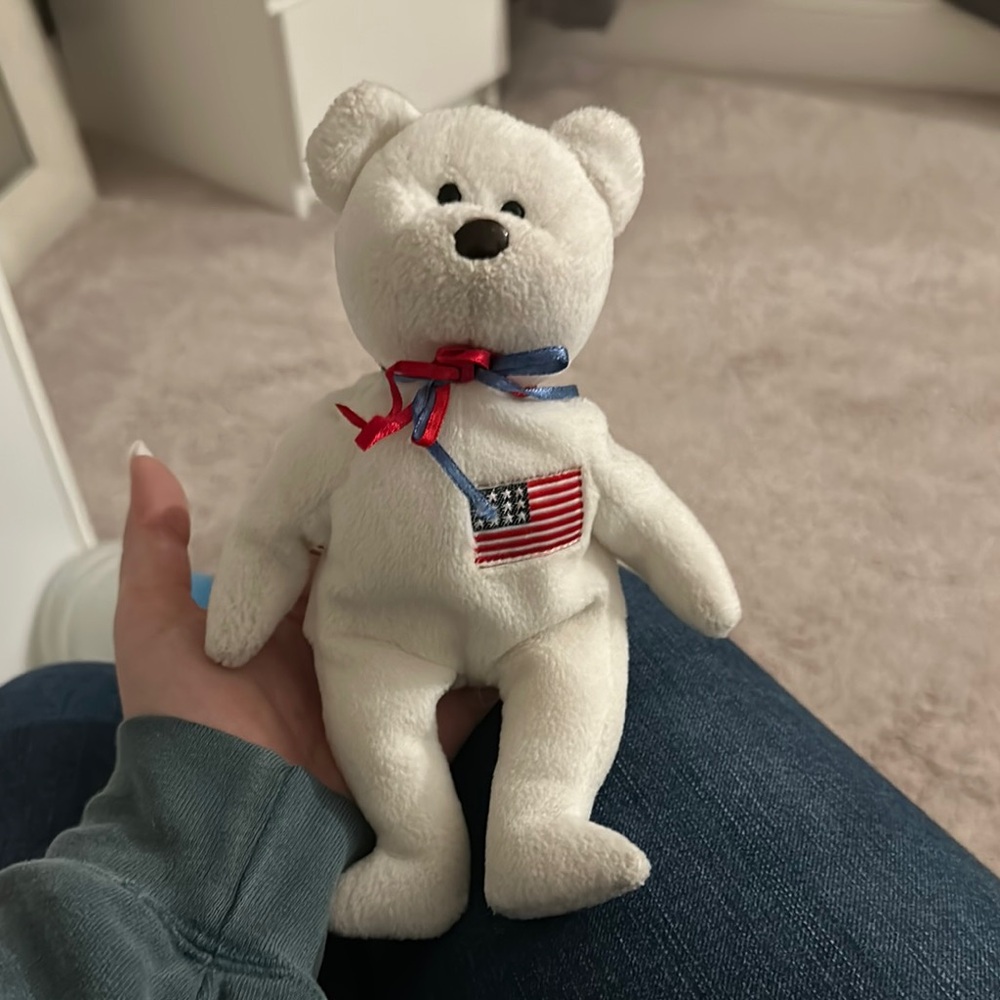 Vintage ty 1996 Liberty Bear Beanie Baby With American Flag